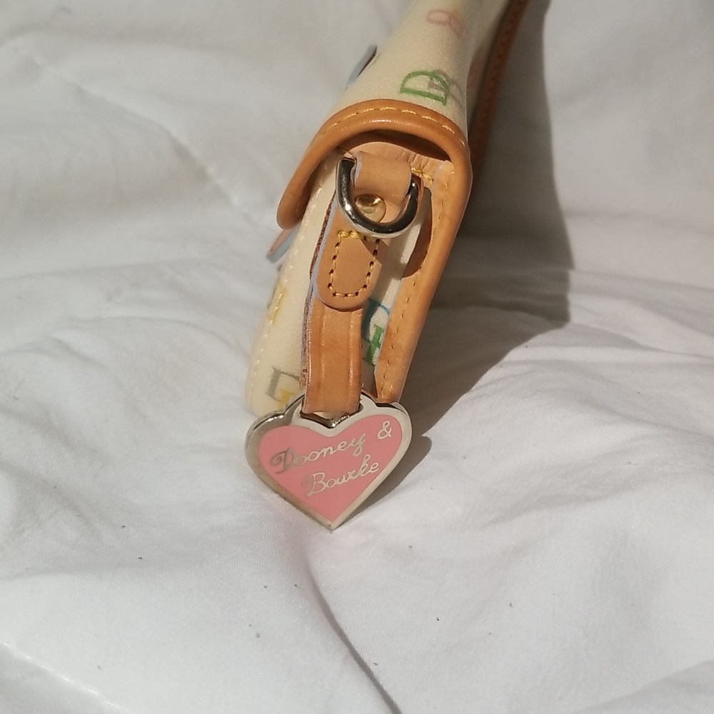 Dooney & Bourke Clutch/wristlet - Picture 3 of 11